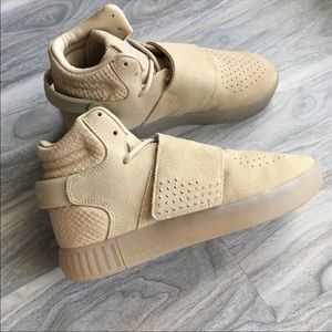 Adidas invader tubular size 5.5